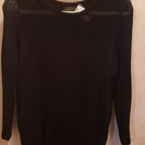 Pullover long sleeve sweater